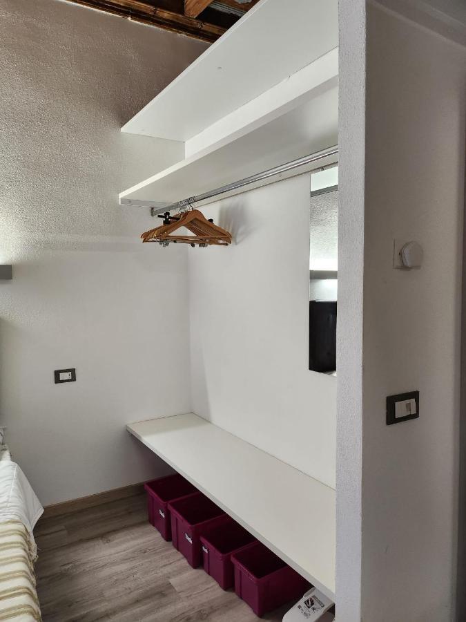 Mansarde & Suite Maison 1706 Lago Orta Borgomanero Eksteriør billede