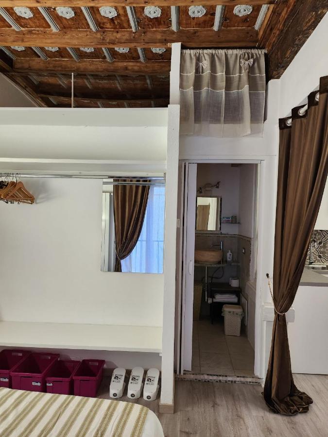 Mansarde & Suite Maison 1706 Lago Orta Borgomanero Eksteriør billede