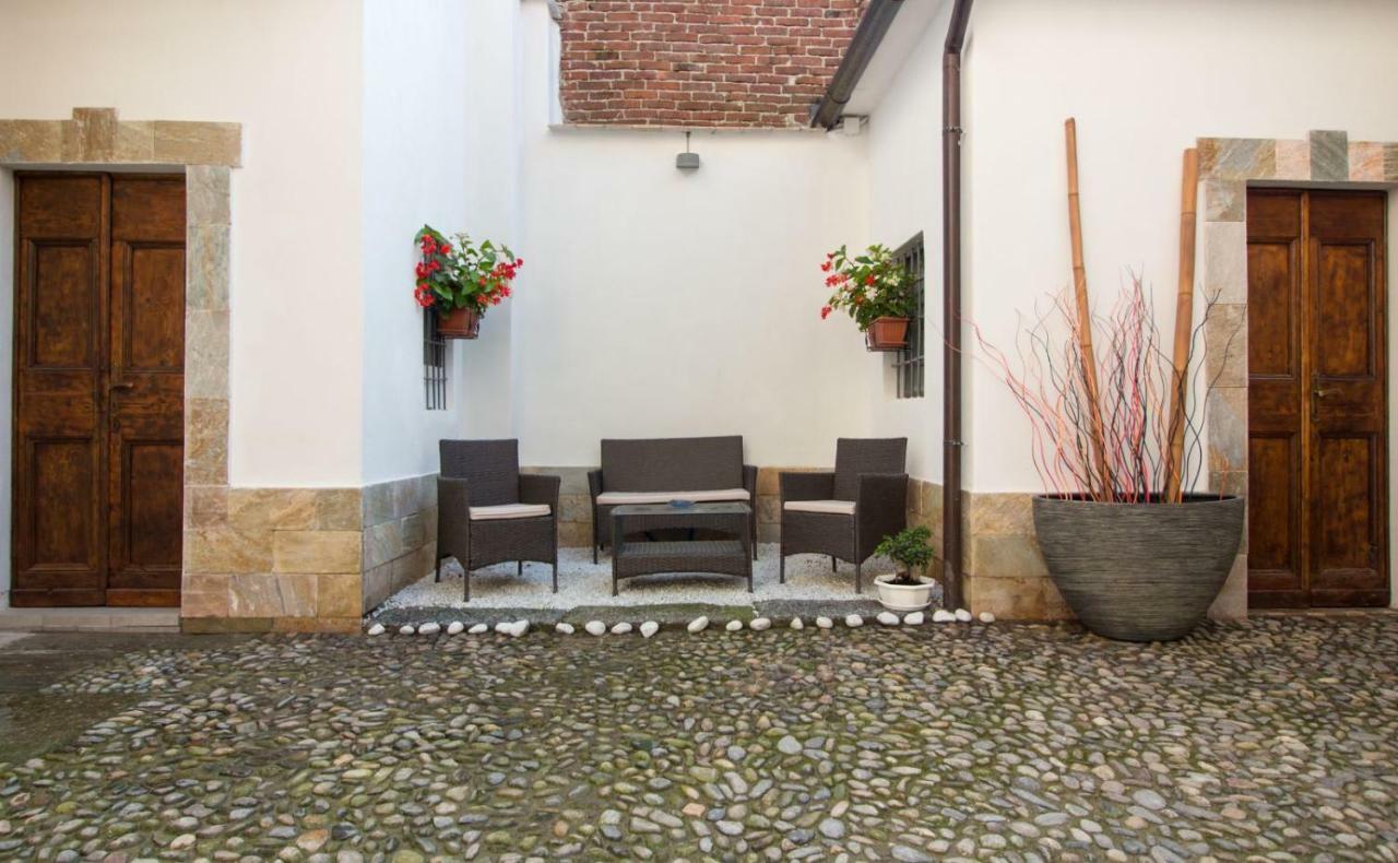 Mansarde & Suite Maison 1706 Lago Orta Borgomanero Eksteriør billede