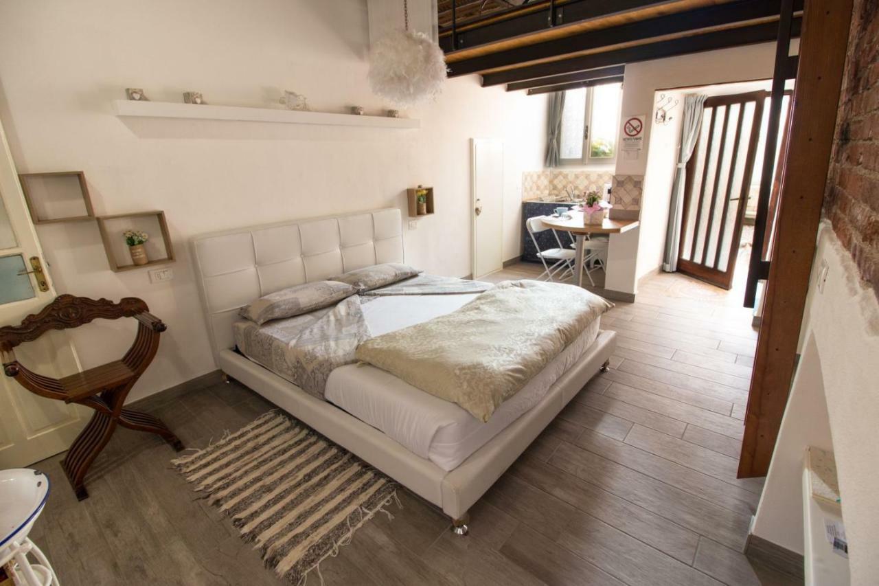 Mansarde & Suite Maison 1706 Lago Orta Borgomanero Eksteriør billede