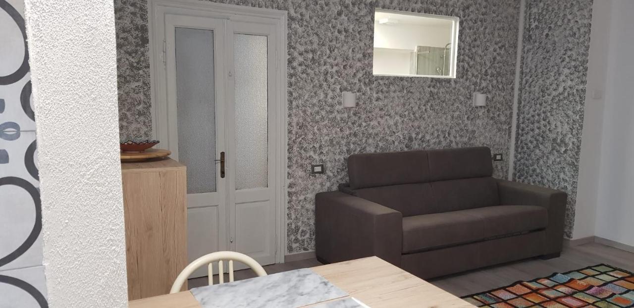 Mansarde & Suite Maison 1706 Lago Orta Borgomanero Eksteriør billede