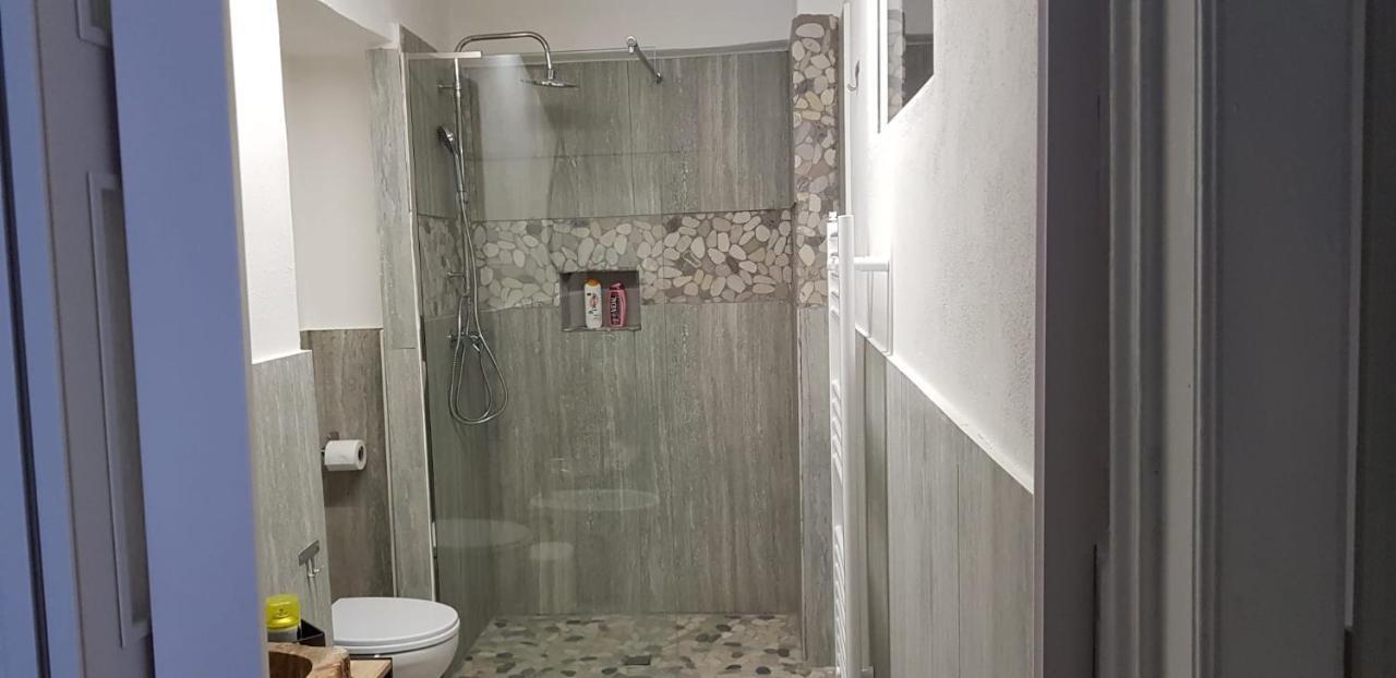 Mansarde & Suite Maison 1706 Lago Orta Borgomanero Eksteriør billede