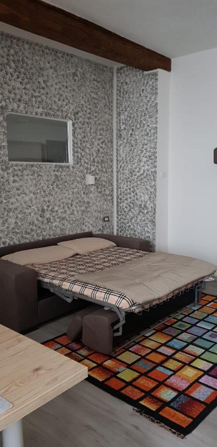Mansarde & Suite Maison 1706 Lago Orta Borgomanero Eksteriør billede