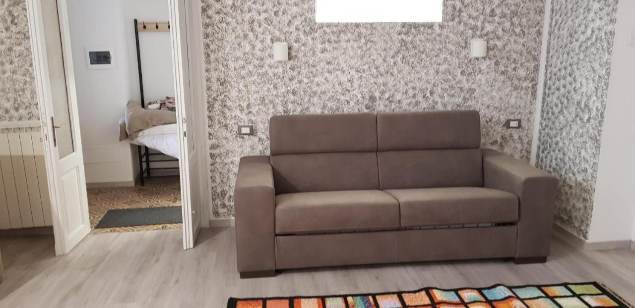 Mansarde & Suite Maison 1706 Lago Orta Borgomanero Eksteriør billede